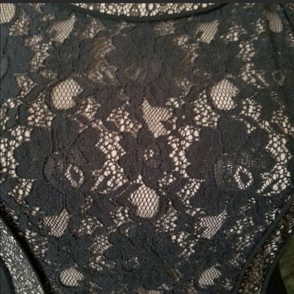 BCBG Max Azria Lilou black lace peplum dress - Picture 4 of 4